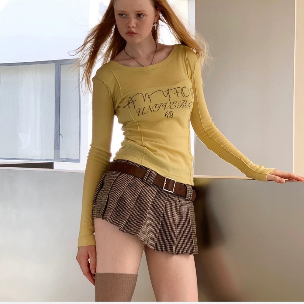 Indie yellow long sleeves graphic top